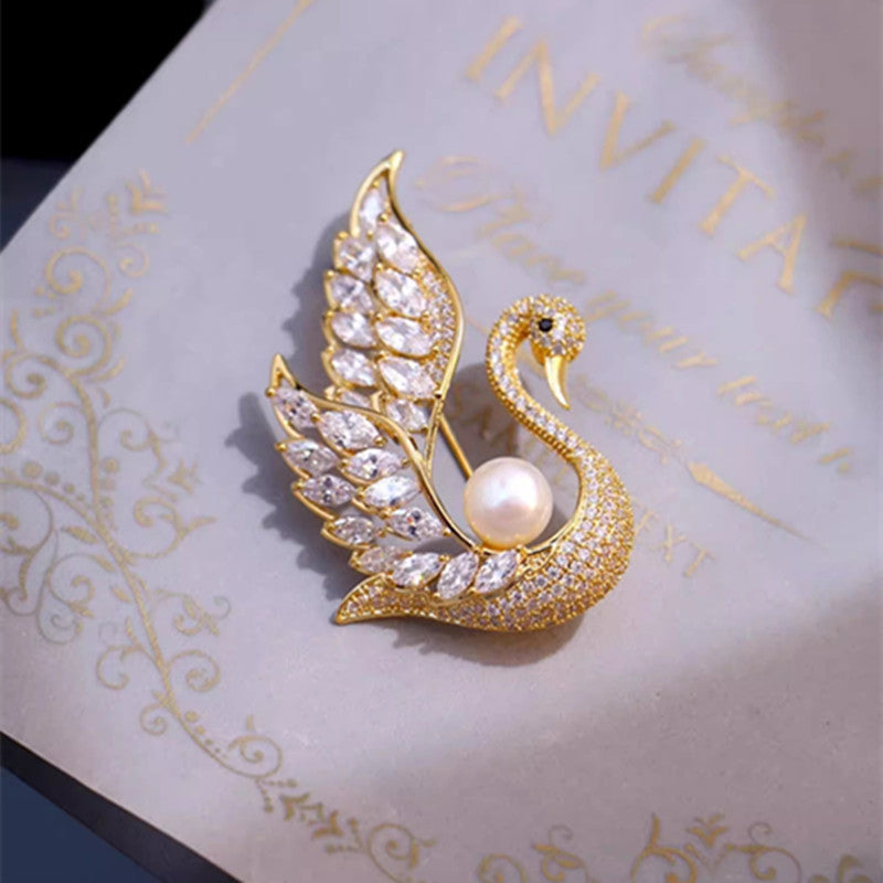 Detailed view of swan brooch image 2