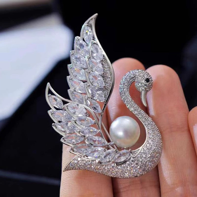 Brooch presented as a gift image 9