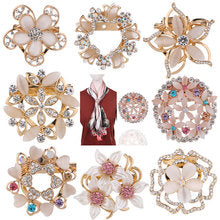 Sophisticated brooch for formal occasions image 7