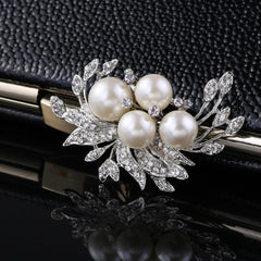 Stunning floral brooch with rhinestones image 2