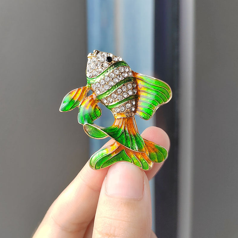 High-quality alloy tropical fish brooch design
