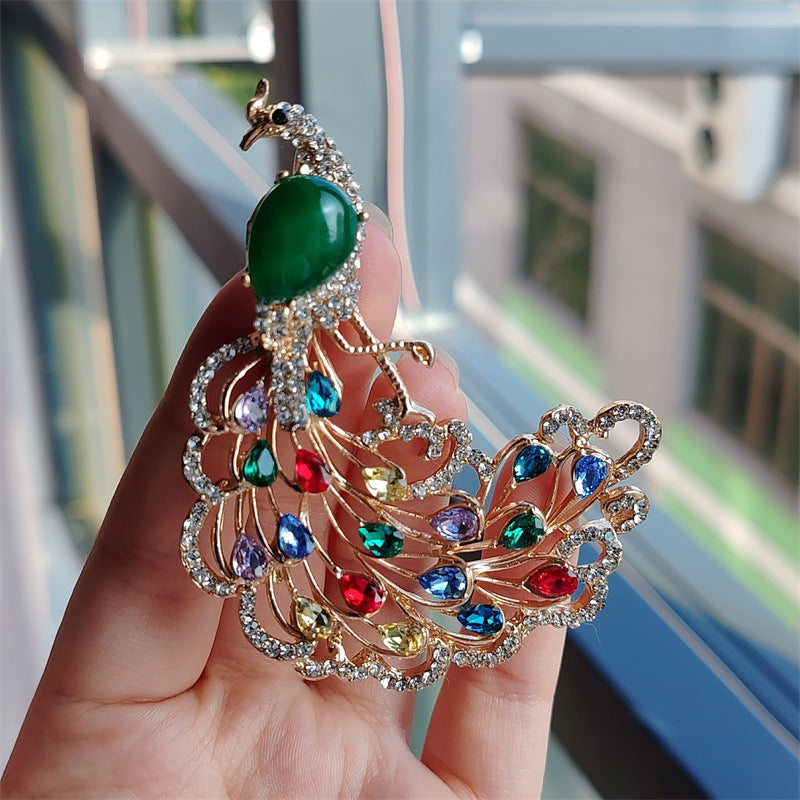 Vintage peacock brooch with Swarovski crystals 1