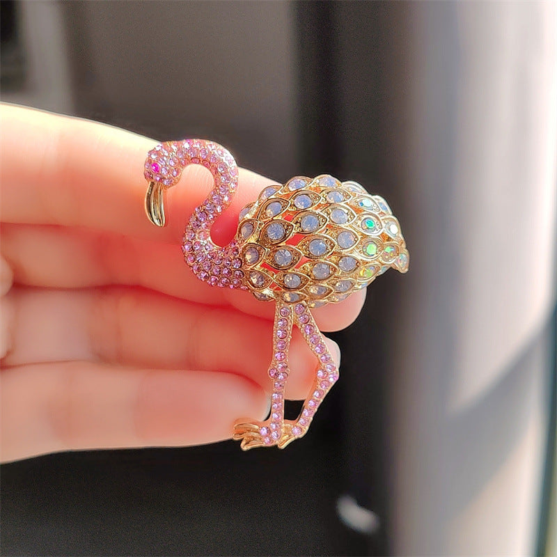 gift packaging of flamingo brooch