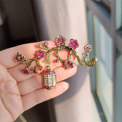 Vintage floral brooch with rhinestones