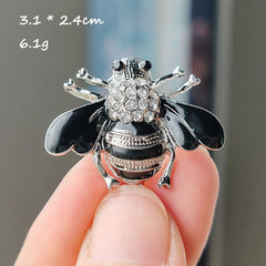Bee Brooch Fashion Accessory Close-Up Image 9