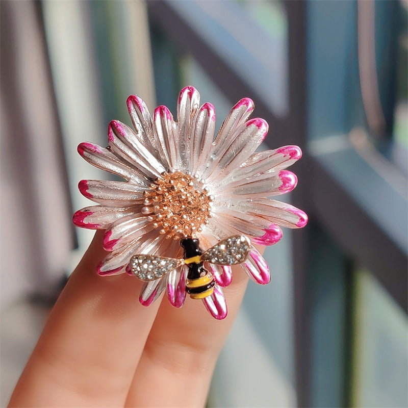 Durable Alloy Floral Brooch Pin