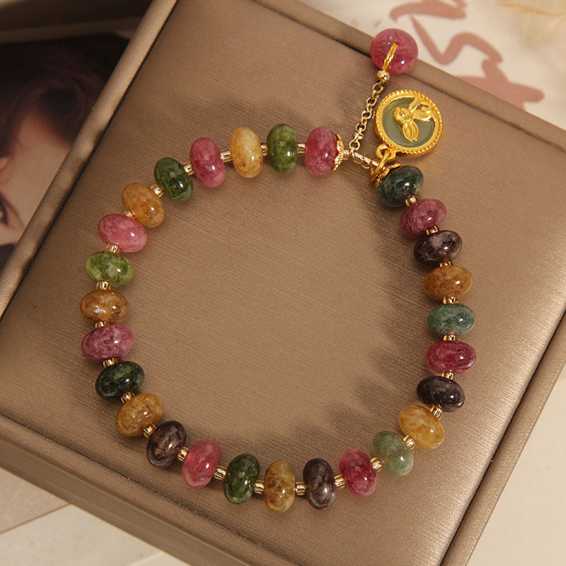 Stylish women's fashion pendant bracelet
