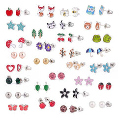 Adorable daisy stud earrings - perfect touch
