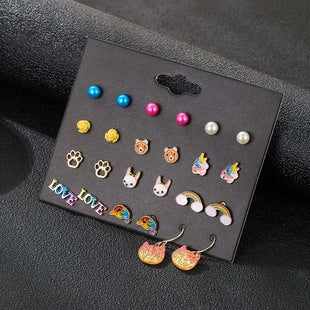 Daisy earrings set to complement colourful outfits