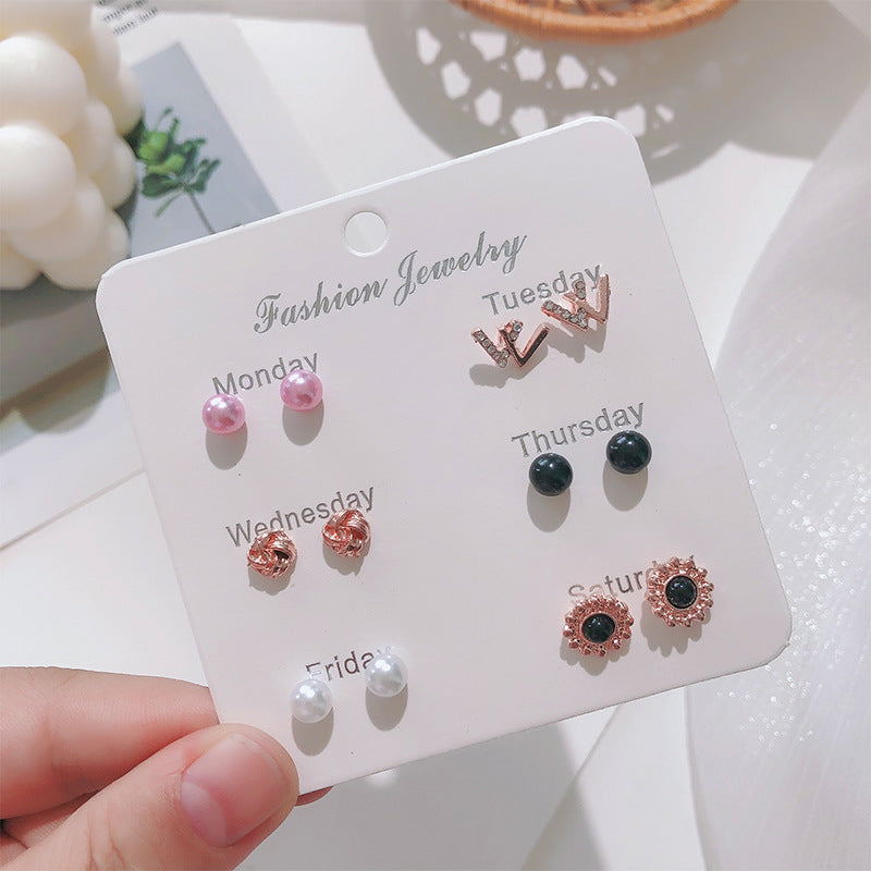Stylish Korean Autumn Winter Pearl Bow Earrings Set - Image 2