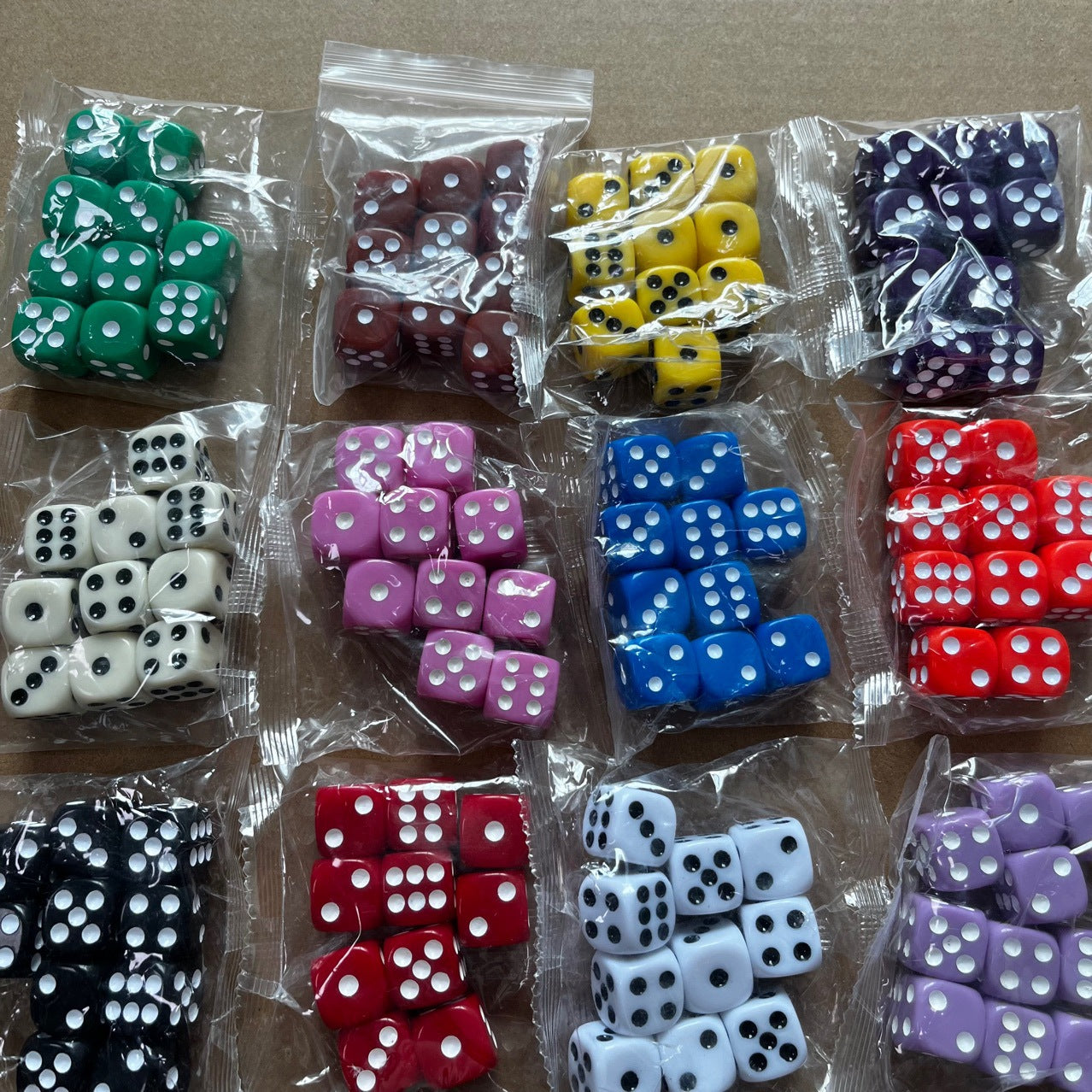 rounded corner dice