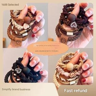 Winter-friendly hair band for children in beige