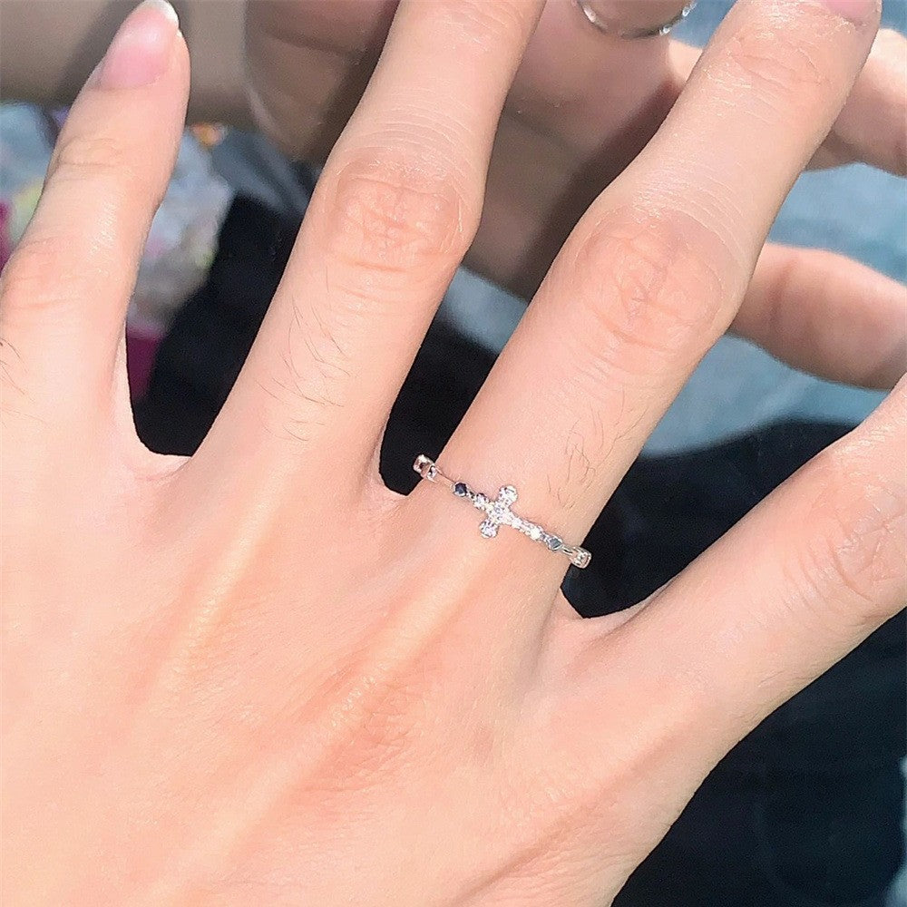 Shiny cross diamond ring - image 8